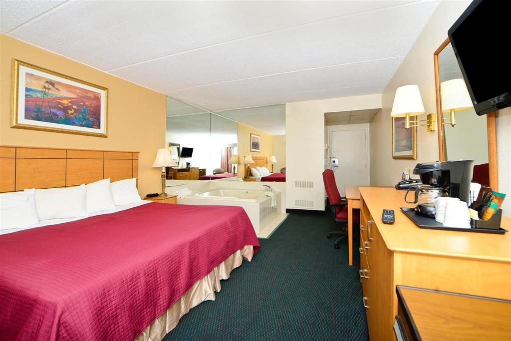 Americas Best Value Inn And Suites St. Cloud Room photo