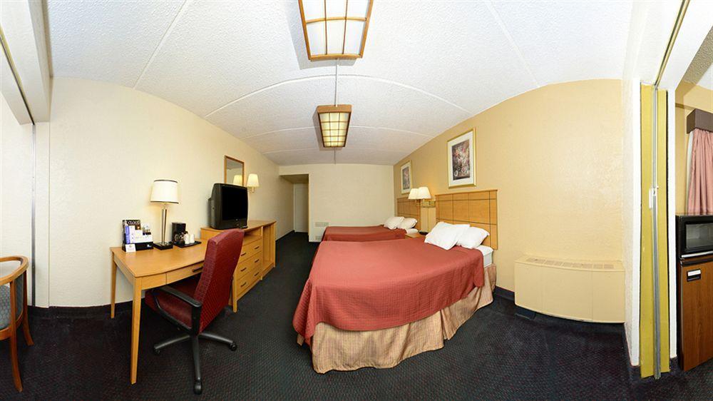 Americas Best Value Inn And Suites St. Cloud Exterior photo
