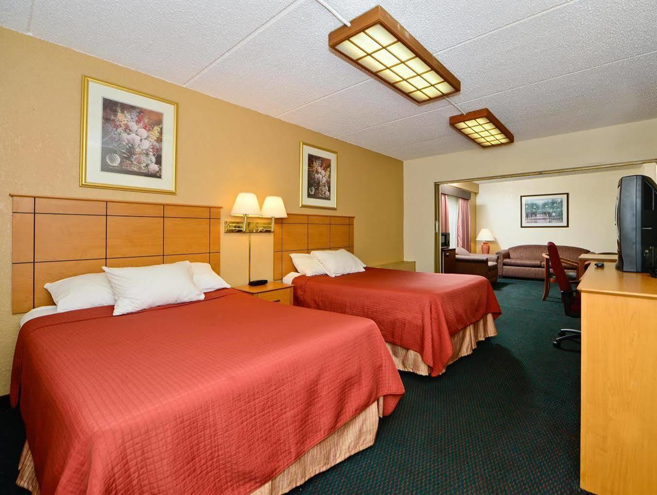 Americas Best Value Inn And Suites St. Cloud Exterior photo