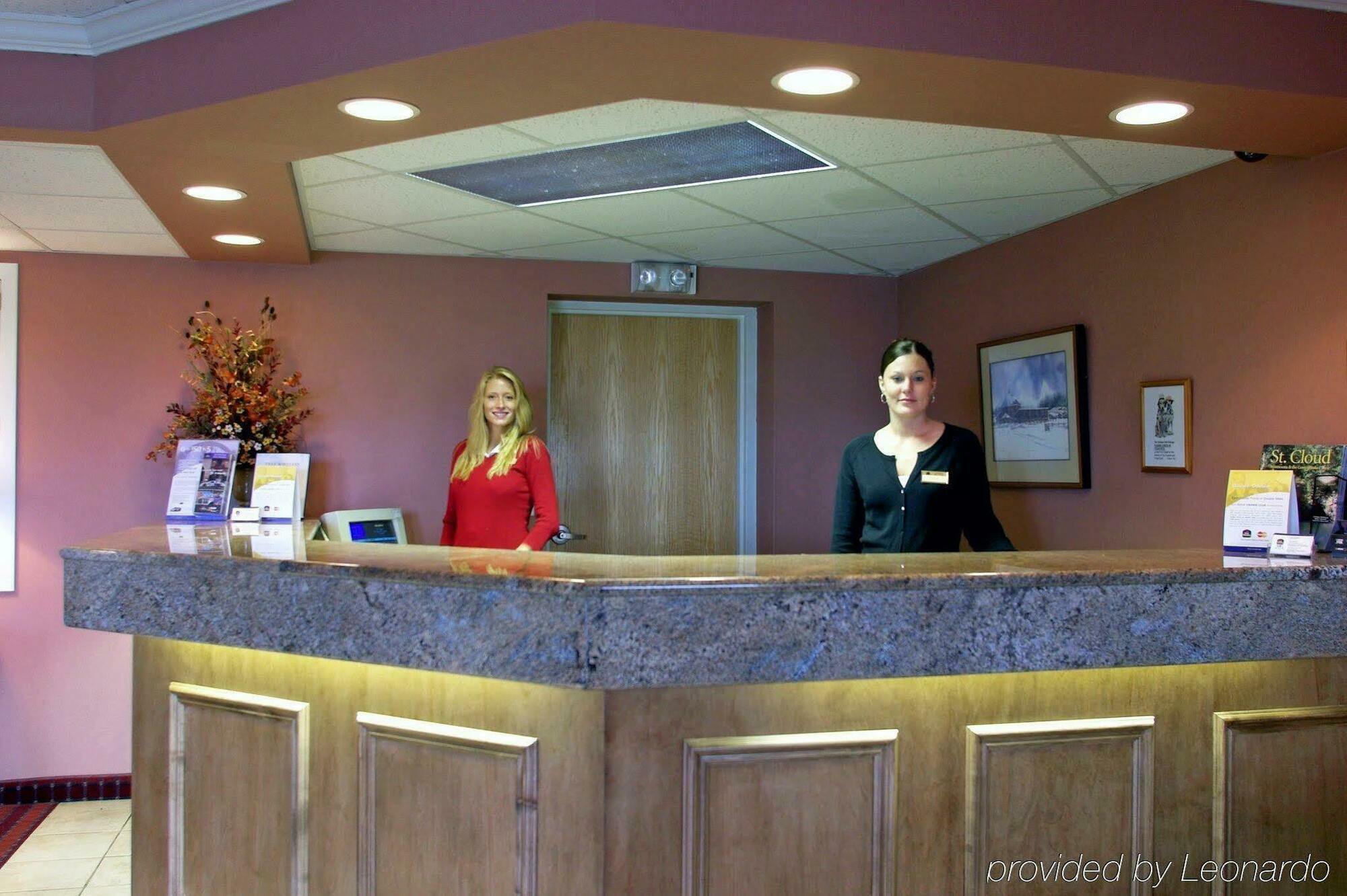 Americas Best Value Inn And Suites St. Cloud Interior photo